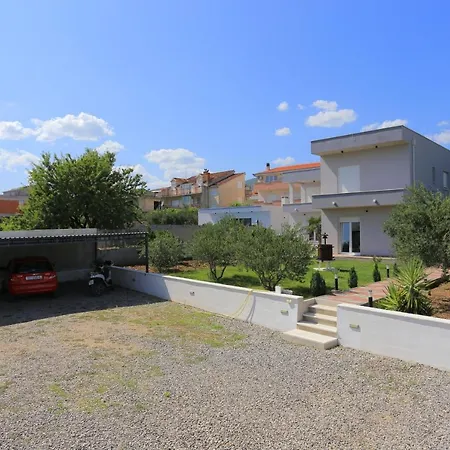 Family Friendly House With A Swimming Pool Kastel Stafilic, - 21263 *