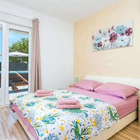 Family Friendly House With A Swimming Pool Kastel Stafilic, - 21263