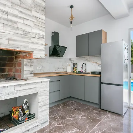 Family Friendly House With A Swimming Pool Kastel Stafilic, - 21263 別荘 Kaštela