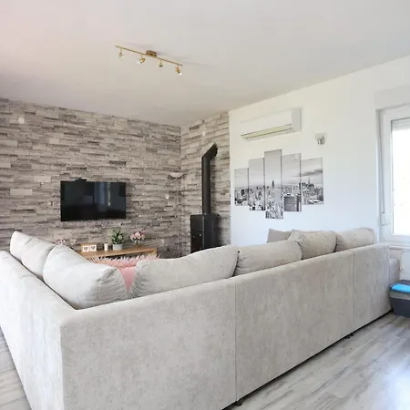 別荘 Family Friendly House With A Swimming Pool Kastel Stafilic, - 21263
